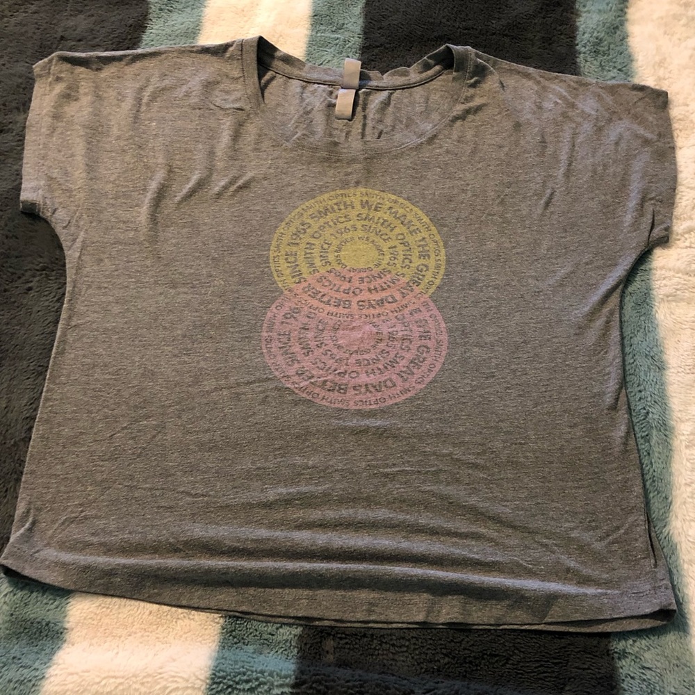 Smith optics vintage grey tee ladies medium